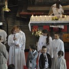 Profession de Foi et premières communions à Trazegnies - 012